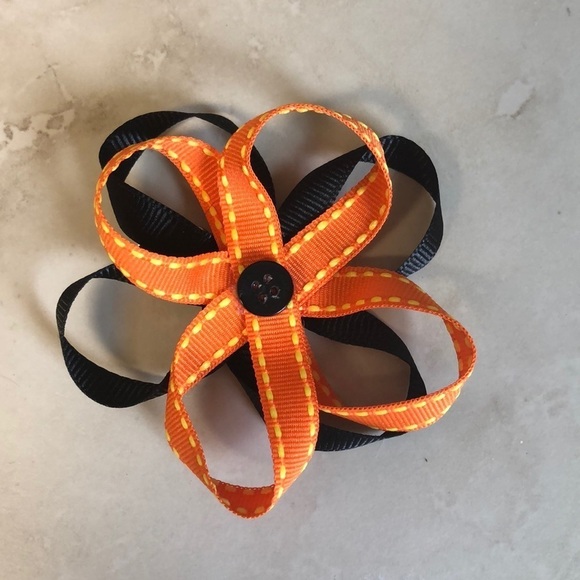 2 Halloween Clips - Picture 3 of 4